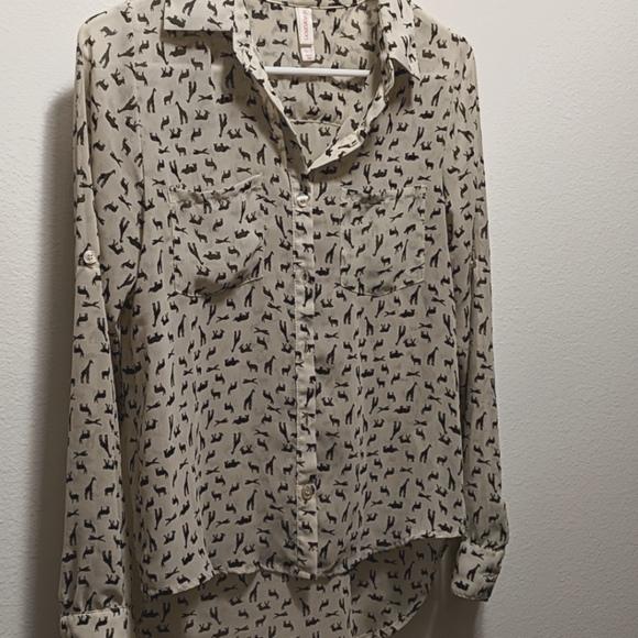 Cream Safari Animal Blouse - Picture 1 of 3